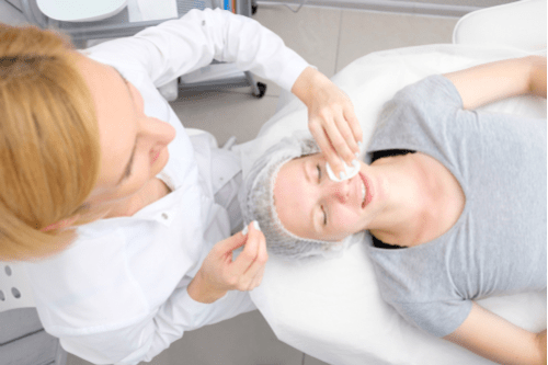 How To Deal With Adult Acne expert advice